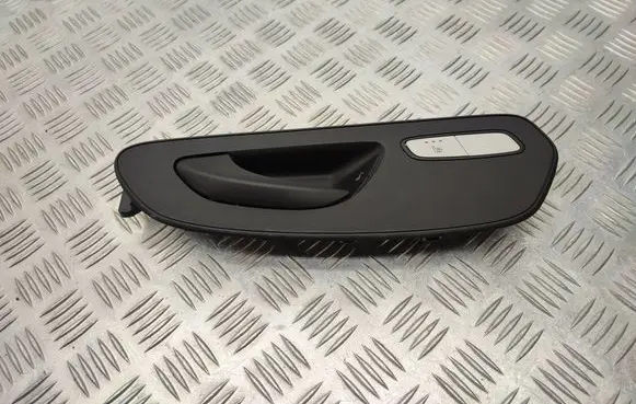 Mercedes-Benz Vito Viano W447 Front door interior handle A4477277671 A2059053520 A2059055251
