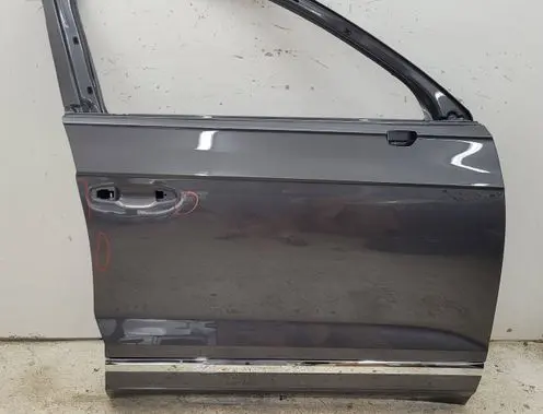Volkswagen Touareg III Front door 760831312B SP760831312B