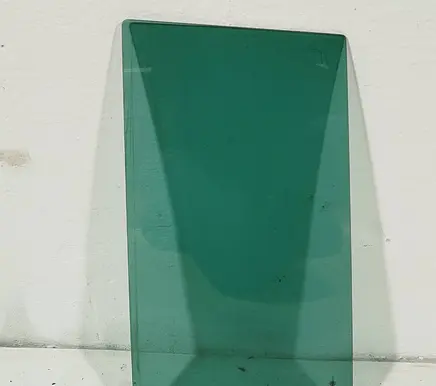 Volkswagen Touran I Rear door window glass 43R001108 E000184 DOT27M73100
