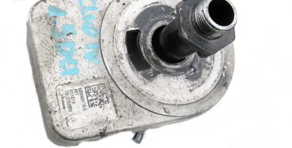 Renault Clio IV Engine oil radiator 8200923115D 071212 TBLGT02859