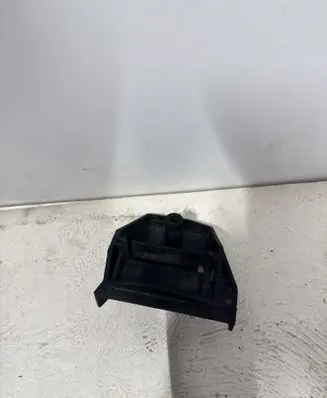 BMW 5 E39 Radiator mount bracket 17111737707