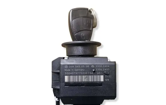 Mercedes-Benz C W203 Ignition lock 2095450508 33002404 33002403