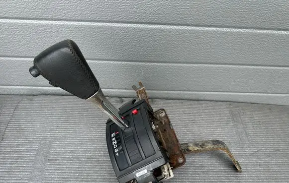 Nissan Patrol Y61 Gear shifter/selector 34901VD215