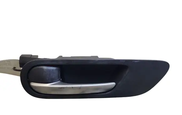 Mazda 3 II Front door interior handle