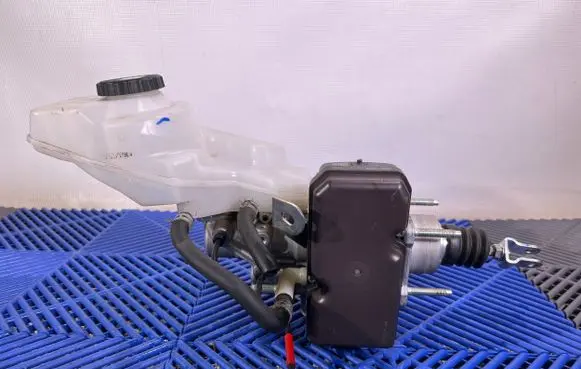 Toyota C-HR I ABS Pump 4721010390 00317089