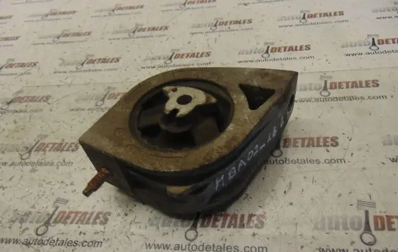 Mercedes-Benz A W168 Engine mount bracket