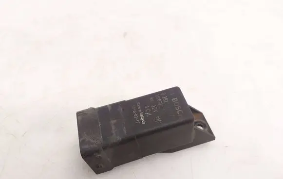 Nissan X-Trail T32 Glow plug pre-heat relay 0281003070 110673774R