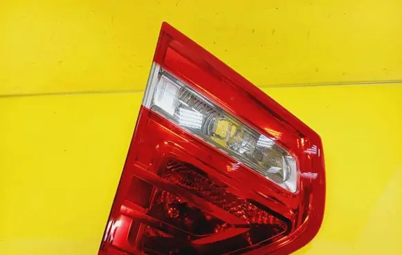 Citroen C4 Grand Picasso Tailgate rear/tail lights 9653547777