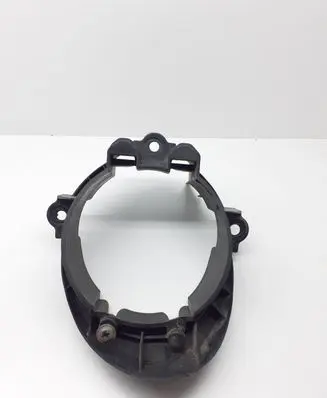 Toyota Avensis T270 Fog light bracket 