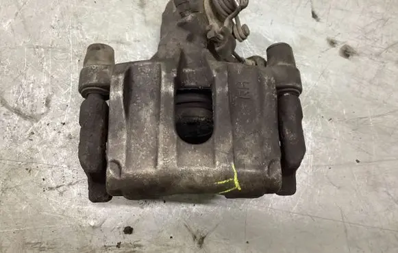 Ford Focus Front brake caliper 440067