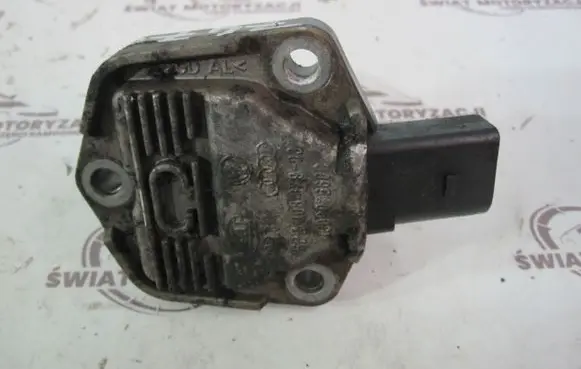 Volkswagen PASSAT B6 Oil level sensor 1J0907660C