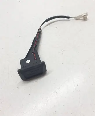 Lexus RX 330 - 350 - 400H Tailgate/trunk/boot open switch 15A718 7182W30