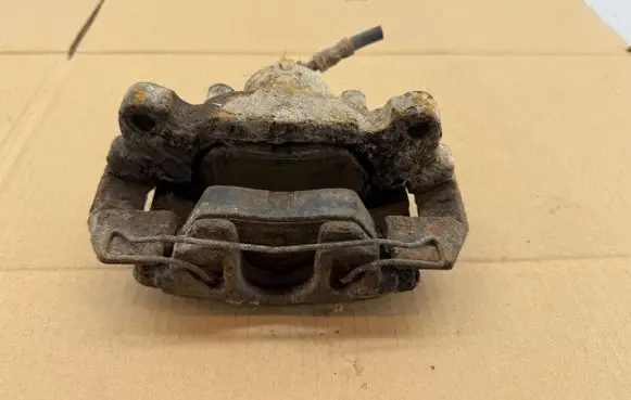 Front brake caliper