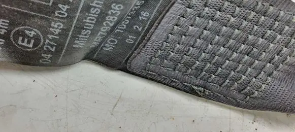 Mitsubishi Space Star Rear seatbelt E40427145