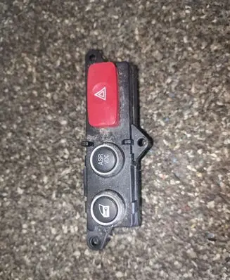Alfa Romeo 159 Hazard light switch 156067821