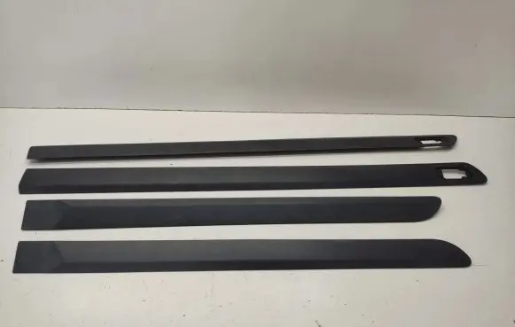 Volvo XC90 Door card panel trim set 09483885 09483886 09483887