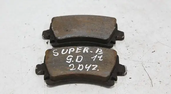 Skoda Superb B6 (3T) Brake pads (rear) 