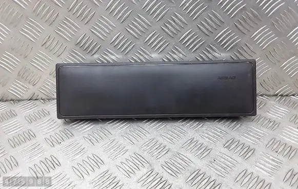 Knee airbag