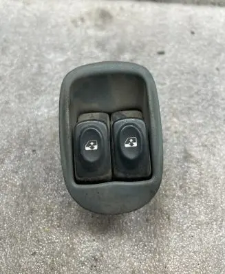 Renault Scenic II - Grand scenic II Electric window control switch 7700836269