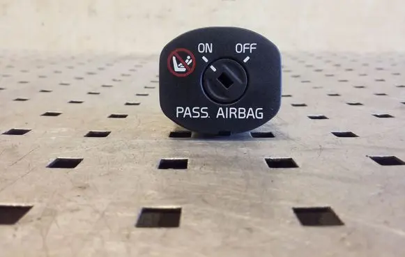 Volvo S60 Passenger airbag on/off switch 30795214