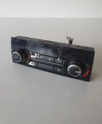 BMW 7 F01 F02 F03 F04 Climate control unit 9228397 900252840019