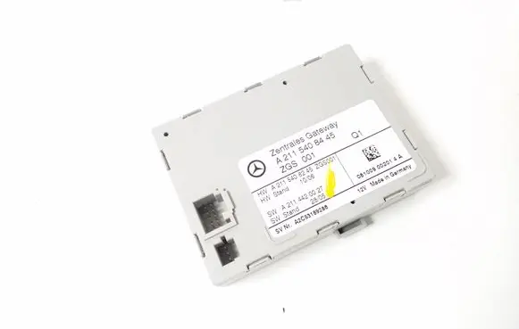 Mercedes-Benz CLS C219 Door central lock control unit/module A2115408445