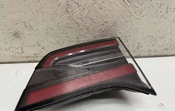 Tesla Model X Tailgate rear/tail lights 103433700A
