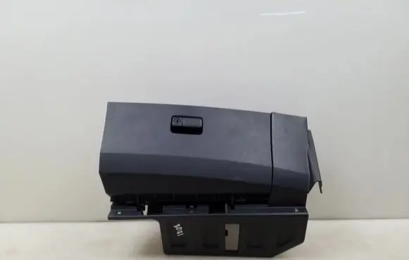 Nissan Murano Z50 Glove box 68108CA000