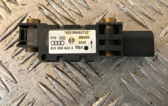 Audi A4 S4 B6 8E 8H Airbag deployment crash/impact sensor 8E0959643A 300403 0231804EE7L2