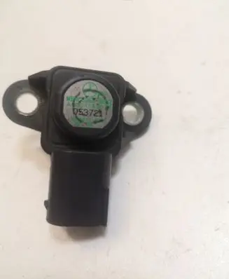 Mercedes-Benz R W251 Air pressure sensor A0051535028