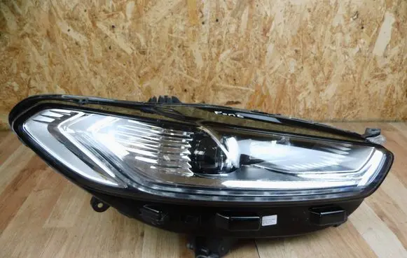 Ford Mondeo MK V Headlight/headlamp ES7313D154CD ES7313D154