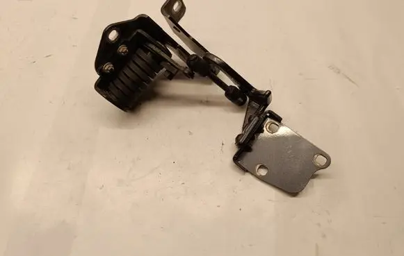 Mercedes-Benz E A207 Tailgate/trunk/boot hinge A2077500428