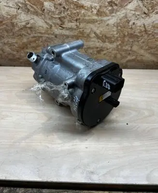 Toyota RAV 4 (XA50) Air conditioning (A/C) compressor (pump) ESB27C 0424001102 5E00327