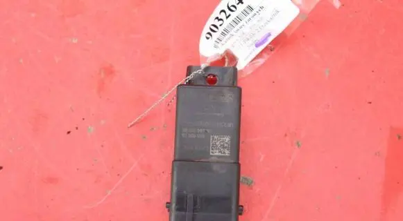 Peugeot 508 RXH Glow plug 9803299780
