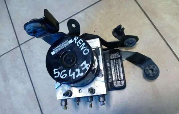 Renault Megane III ABS Pump 476605296R NE56427