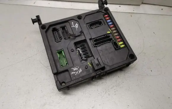 Ford Galaxy Fuse module 7M3962258AG