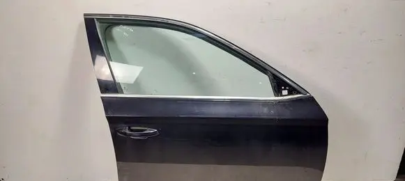 Skoda Superb B8 (3V) Front door 