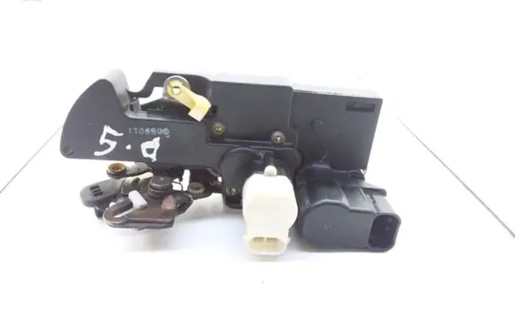 Opel Frontera B Rear door lock 9089011 16634324