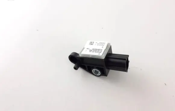 Porsche Panamera (970) Airbag deployment crash/impact sensor 97061822102