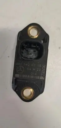 Mercedes-Benz E W211 Airbag deployment crash/impact sensor 0025426918