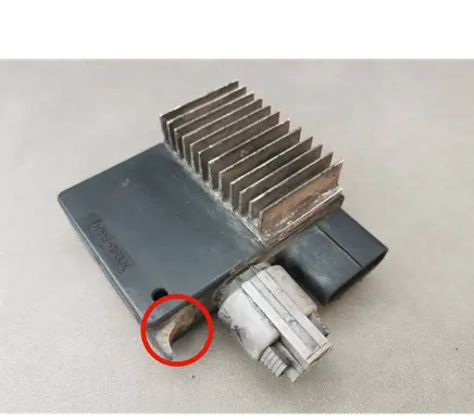 Lexus RX 330 - 350 - 400H Coolant fan relay 8925726020