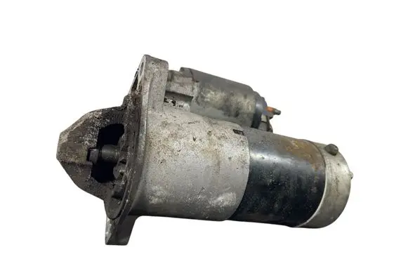 Opel Astra J Starter motor 55352882 M001T30172
