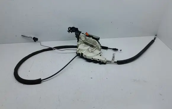 Lancia Thema Front door lock P04589913AD