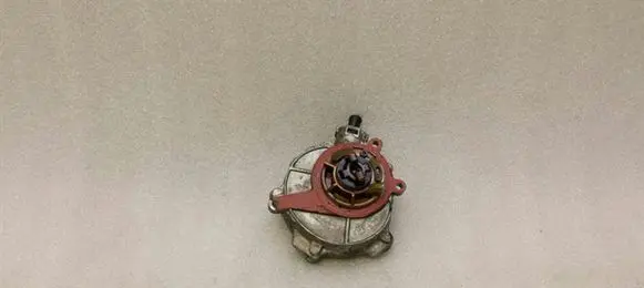 Audi A7 S7 4G Vacuum pump 06E145100R