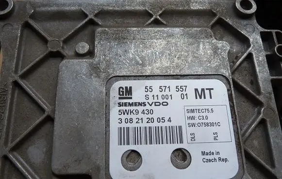 Opel Astra K Combustion control unit/module 5WK9430-T