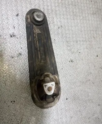 Nissan Note (E11) Engine mount bracket 293978629