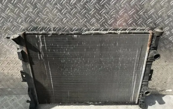 Renault Megane II Coolant radiator 8200115541 rm1261