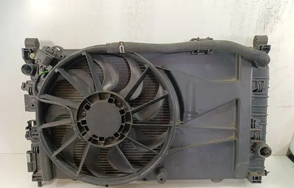 Chevrolet Aveo Radiator set 95328642 F00S3D2020
