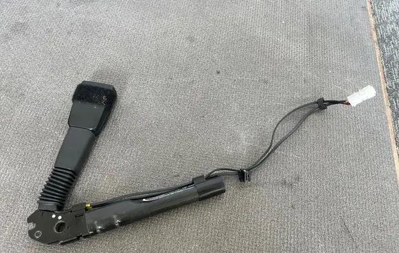 BMW 1 F20 F21 Front seatbelt buckle 7259387 3B44518 34110147E