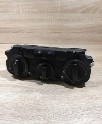 Volkswagen PASSAT B6 Climate control unit 3C2820045A